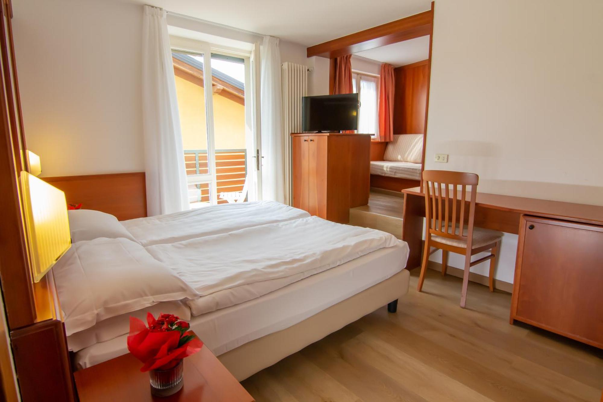 Hotel Miralago Bossico Номер фото