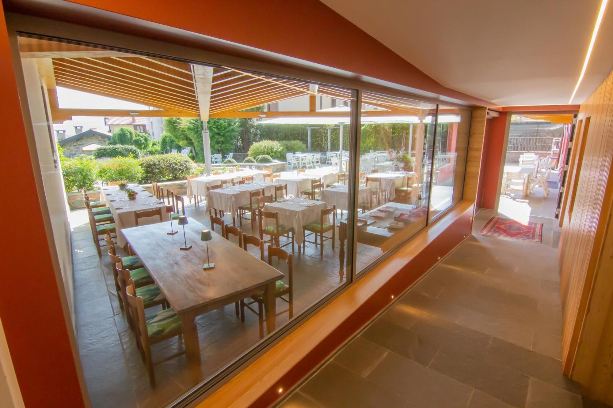 Hotel Miralago Bossico Екстер'єр фото